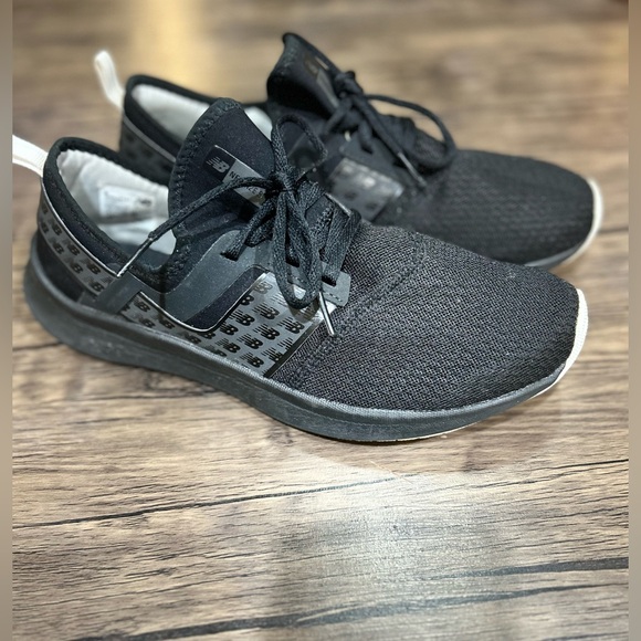 New Balance FuelCore Nergize v1 Black /White Size 11 - Picture 1 of 5